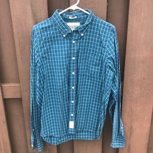 Men’s Abercrombie and Fitch button down shirt